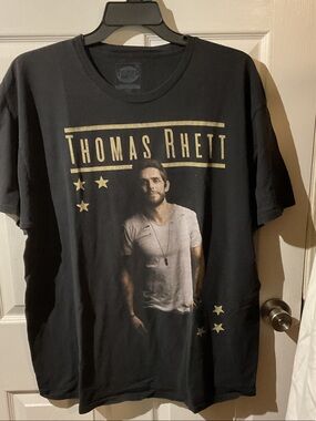 Thomas Rhett Black Short-Sleeve 2016 Tour Tee with Backhit